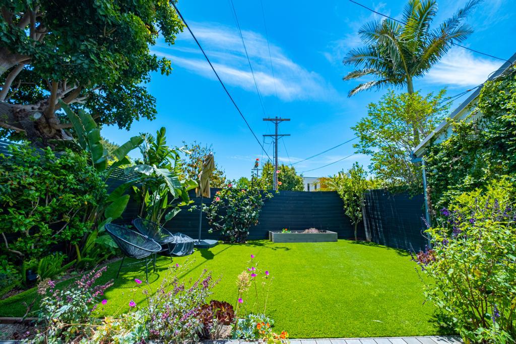 Completed landscape hardscaping project